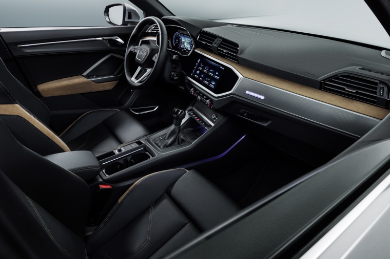 Picture of a 2020 Audi Q3 45 quattro's Interior