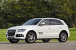 Picture of a 2015 Audi Q5 TDI Quattro in Ibis White from a front left three-quarter perspective