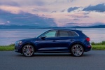 Picture of a 2018 Audi SQ5 quattro in Navarra Blue Metallic from a left side perspective