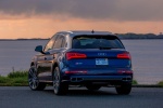 Picture of a 2018 Audi SQ5 quattro in Navarra Blue Metallic from a rear perspective
