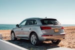 Picture of a 2018 Audi Q5 quattro in Florett Silver Metallic from a rear left perspective