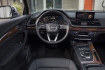 Picture of a 2019 Audi Q5 quattro's Cockpit
