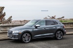 Picture of a 2019 Audi SQ5 quattro in Daytona Gray Pearl Effect from a front left three-quarter perspective