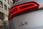 Picture of a 2020 Audi Q5 45 TFSI quattro's Tail Light
