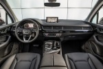 Picture of a 2017 Audi Q7 3.0T quattro's Cockpit