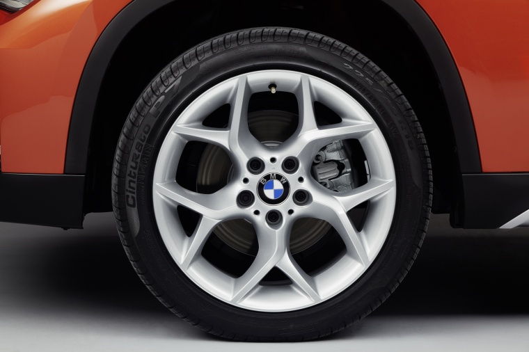 Picture of a 2014 BMW X1's Rim