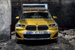 Picture of a 2018 BMW X2 in Galvanic Gold Metallic from a frontal perspective