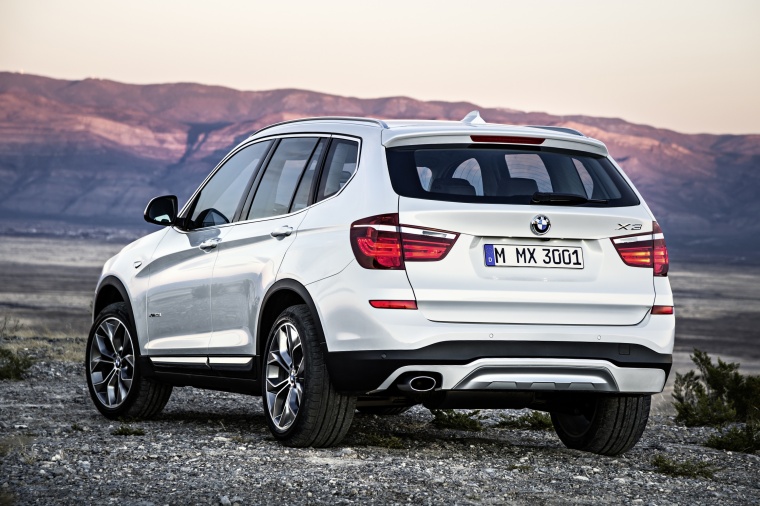 Picture of a 2015 BMW X3 in Mineral White Metallic from a rear left perspective