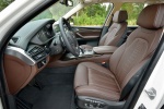 Picture of a 2017 BMW X5 xDrive50i's Front Seats