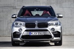 Picture of a 2017 BMW X5 M in Donington Gray Metallic from a frontal perspective
