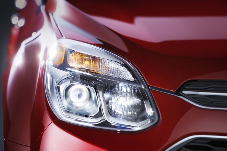 Picture of a 2016 Chevrolet Equinox LTZ's Headlight