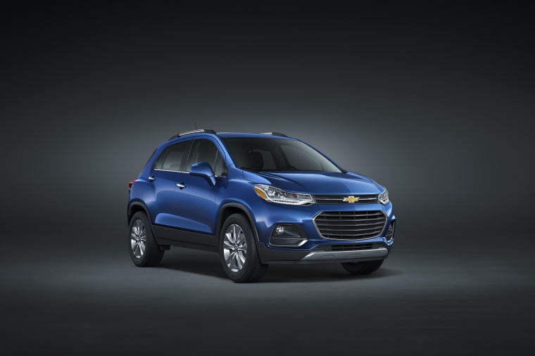 Picture of a 2017 Chevrolet Trax Premier in Blue Topaz Metallic from a front right three-quarter perspective