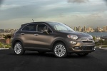 Picture of a 2016 Fiat 500X in Bronzo Magnetico Opaco from a front right three-quarter perspective