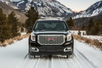 Picture of a 2018 GMC Yukon Denali in Onyx Black from a frontal perspective
