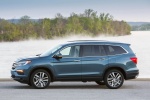 Picture of a 2016 Honda Pilot AWD in Steel Sapphire Metallic from a side perspective