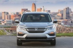 Picture of a 2017 Honda Pilot AWD in Lunar Silver Metallic from a frontal perspective