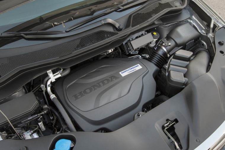 Picture of a 2017 Honda Ridgeline AWD's 3.5-liter V6 Engine
