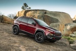 Picture of a 2018 Jeep Cherokee Trailhawk 4WD in Red from a front right three-quarter perspective