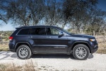 Picture of a 2014 Jeep Grand Cherokee Limited Diesel 4WD in Granite Crystal Metallic Clearcoat from a side perspective