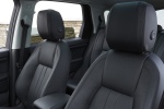 Picture of a 2019 Land Rover Discovery Sport HSE Luxury's Front Seats