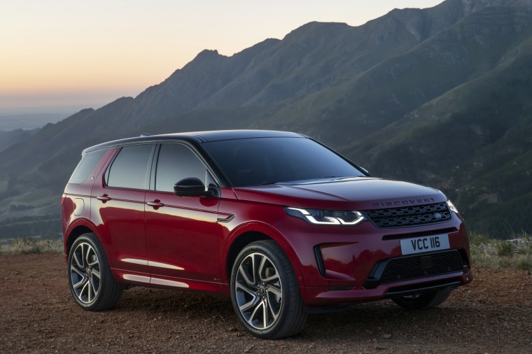 Picture of a 2020 Land Rover Discovery Sport P290 HSE R-Dynamic in Firenze Red Metallic from a front right three-quarter perspective