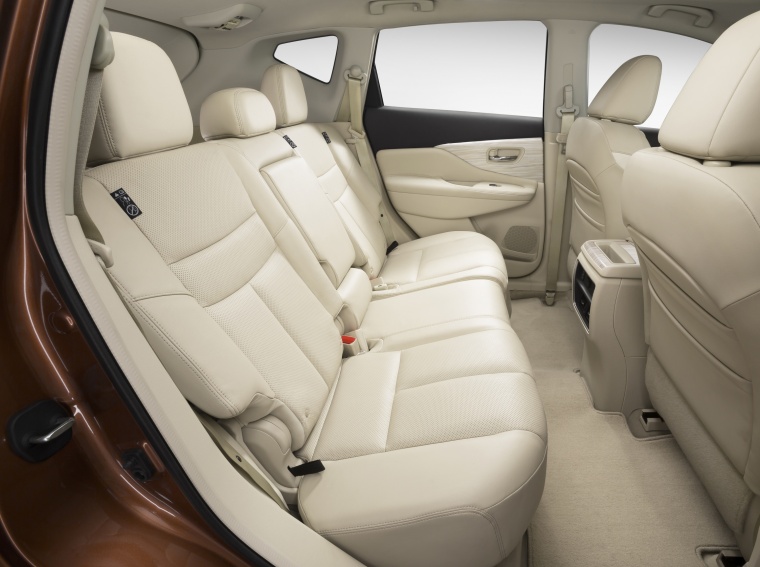Picture of a 2018 Nissan Murano's Rear Seats in Beige