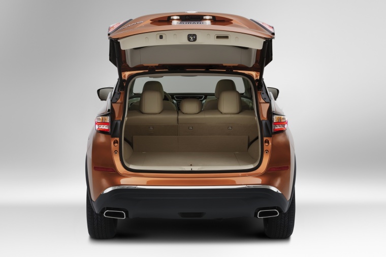 Picture of a 2018 Nissan Murano's Trunk