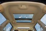 Picture of a 2019 Nissan Pathfinder Platinum's Moonroof