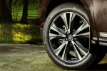Picture of a 2020 Nissan Pathfinder Platinum 4WD's Rim
