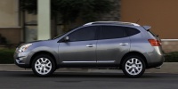 Research the 2014 Nissan Rogue Select