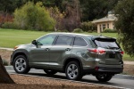 Picture of a 2014 Toyota Highlander Hybrid Limited AWD in Alumina Jade Metallic from a rear left three-quarter perspective