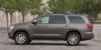 Research the 2016 Toyota Sequoia